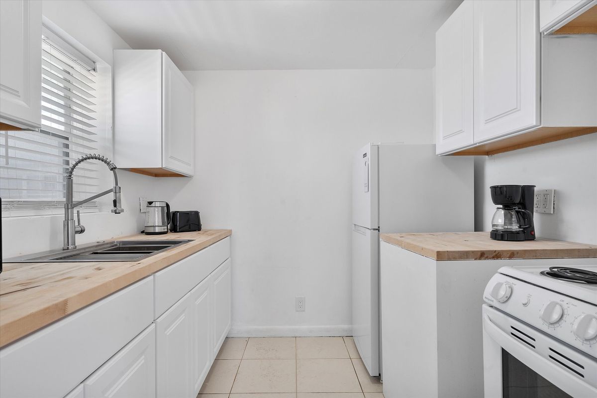 Studio kitchen